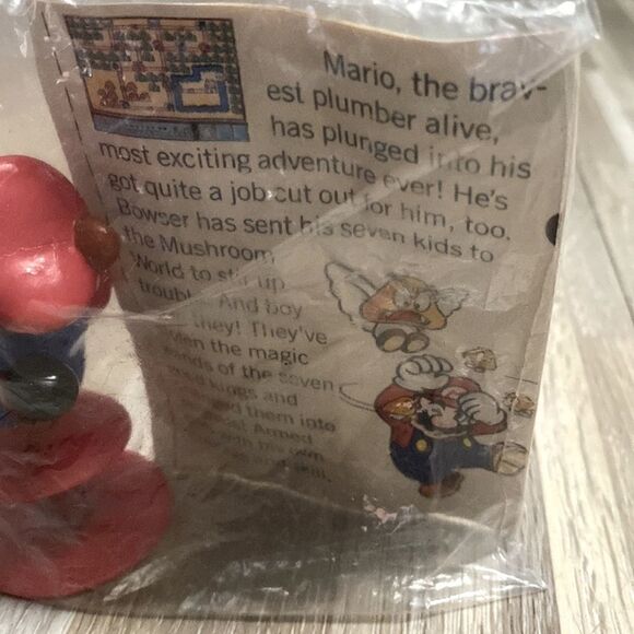 Nintendo Mario Brothers 3 vintage McDonald’s Toy Mario on pop up toy display - Picture 4 of 9